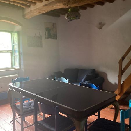 Agriturismo Le Colline Монтескудайо Екстериор снимка
