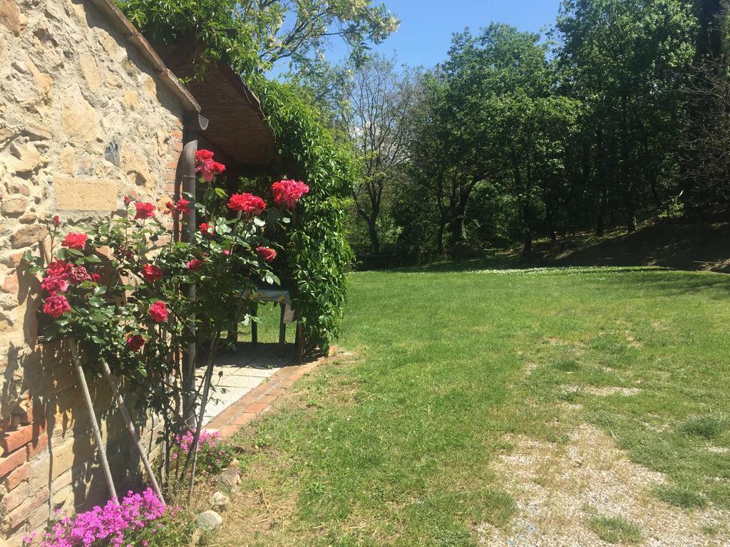 Agriturismo Le Colline Монтескудайо Екстериор снимка